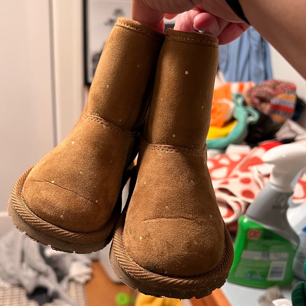 Gap sherpa zip booties 8C